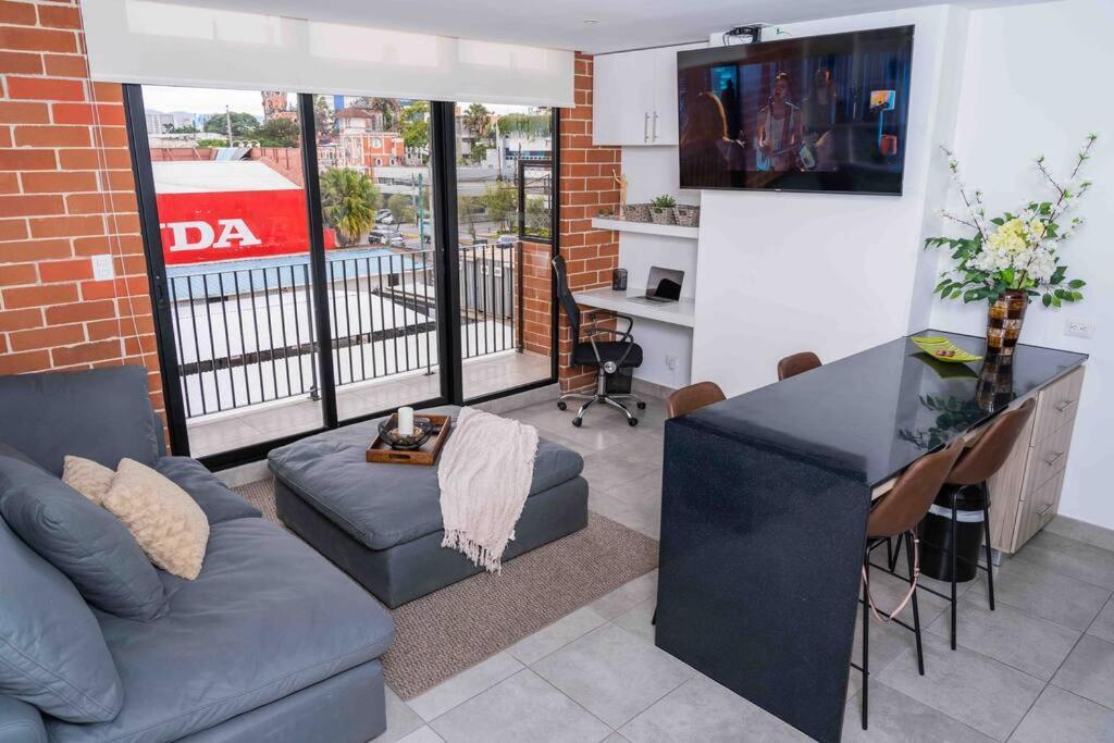 Lovely 1 Bedroom Unit With Free Parking Modra Zone 4 Guatemala City Exteriör bild