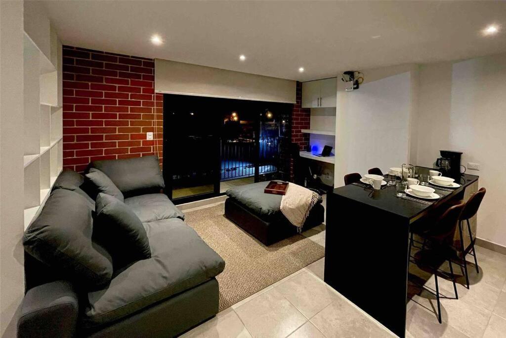 Lovely 1 Bedroom Unit With Free Parking Modra Zone 4 Guatemala City Exteriör bild