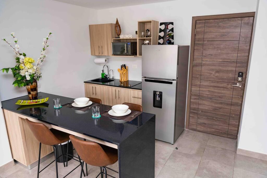 Lovely 1 Bedroom Unit With Free Parking Modra Zone 4 Guatemala City Exteriör bild